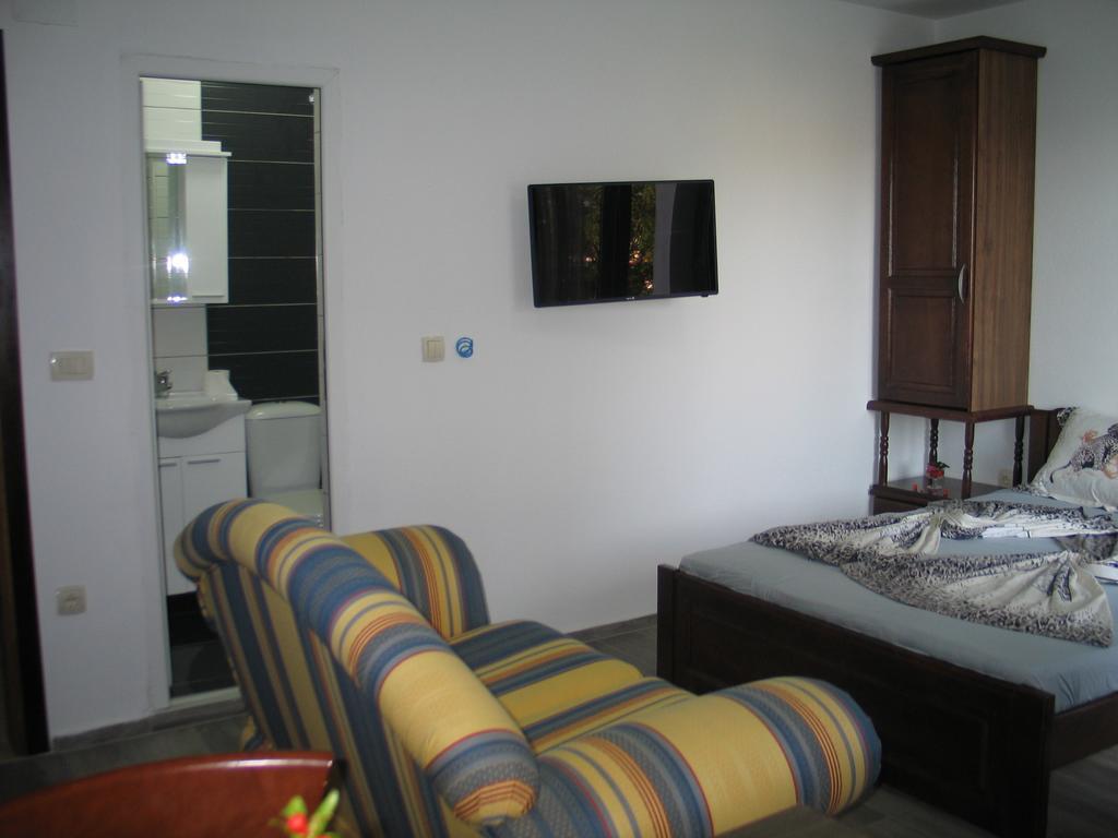 Guest House Dena Dobra Voda Room photo