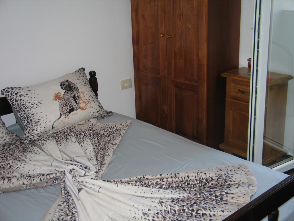 Guest House Dena Dobra Voda Room photo